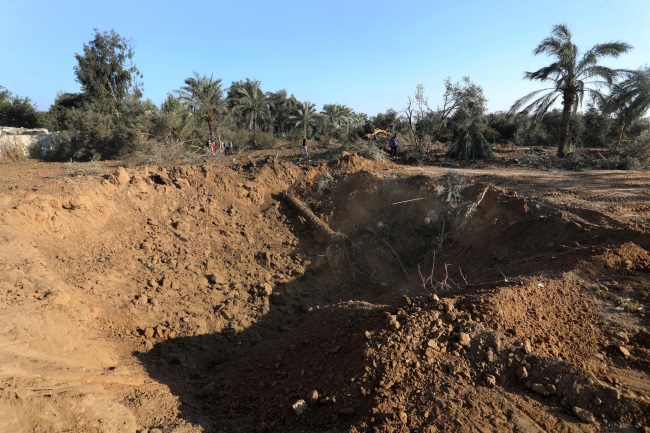 נזק שנגרם מהתקיפה במחנה הפליטים אלמע'אזי (חשבון הטוויטר של הצלם אשרף אבו עמרה, 5 בנובמבר 2022)