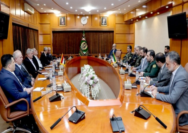 The meeting between the Iranian minister of defense with the commander of the Syrian Air Force (al-Alam, February 22)