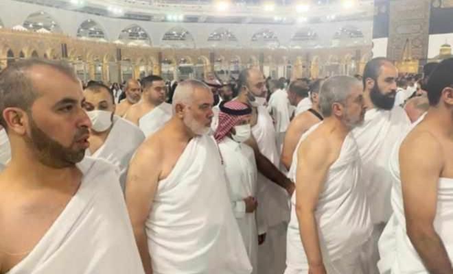 The Hamas leadership in Mecca. Right: Isma'il Haniyeh is second from the left (palsawa, June 25, 2023).