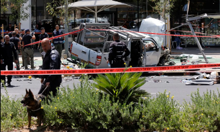 זירת הפיגוע בתל אביב (אתר ערוץ אלפג'ר, 4 ביולי 2023).