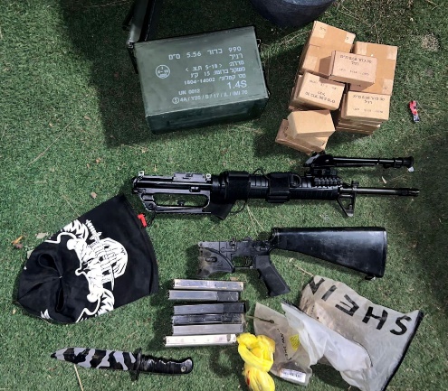 Weapons confiscated in al-Khader. 