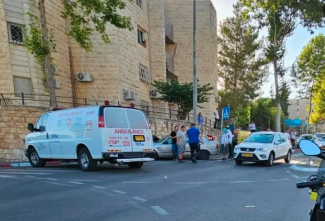 The scene of the stabbing in Jerusalem (Magen David Adom, July 20, 2023).