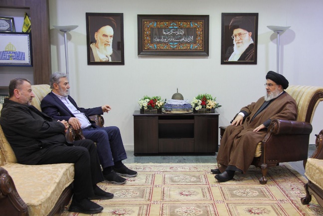 Al-Arouri and Al-Nakhalah meet with Hassan Nasrallah (Twitter account of al-Manar TV correspondent Ali Shoeib, October 25, 2023)