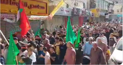 A march in Nablus (@Sa7atPlBreaking X account, November 10, 2023)