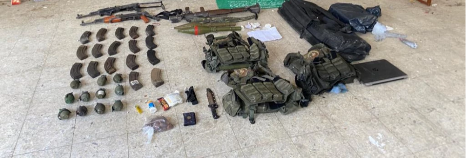 Weapons found in the school (IDF spokesman’s website, November 17, 2023)