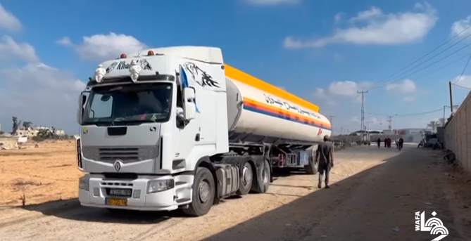 A fuel truck entering the Gaza Strip through the Rafah Crossing.