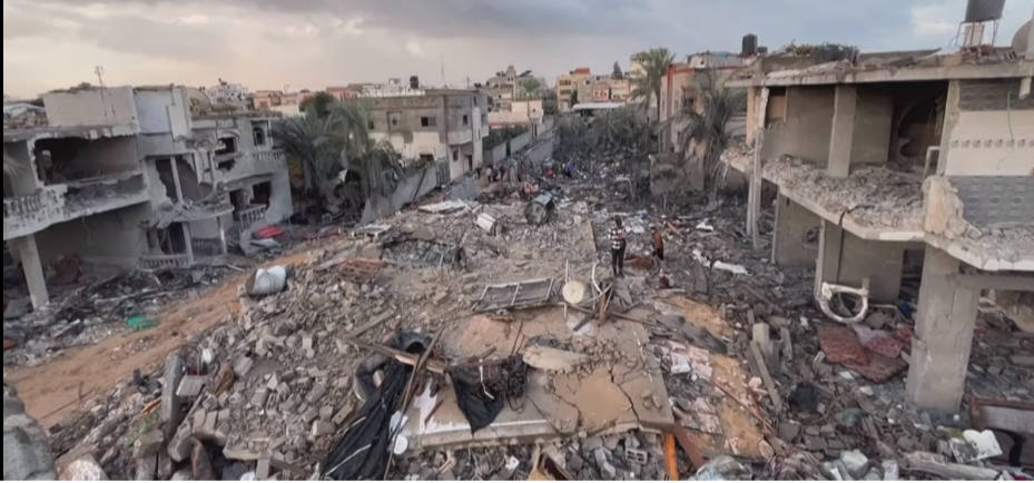 Aftermath of the Israeli Air Force attacks. Rafah (QudsN X account, November 20, 2023). 