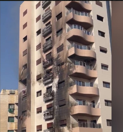 The building that was attacked and the damage to it (Right: journalist Hossein Mortada’s X account. Left: Saberin News, February 21, 2024)