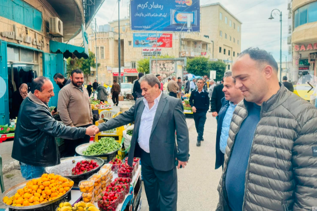 Taha visits the markers in Bethlehem on the occasion of Ramadan (governor of the Bethlehem District Facebook page, March 13, 2024)