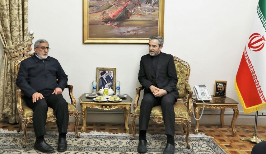 Qaani (left) meets with Bagheri (al-Alam, May 28, 2024)