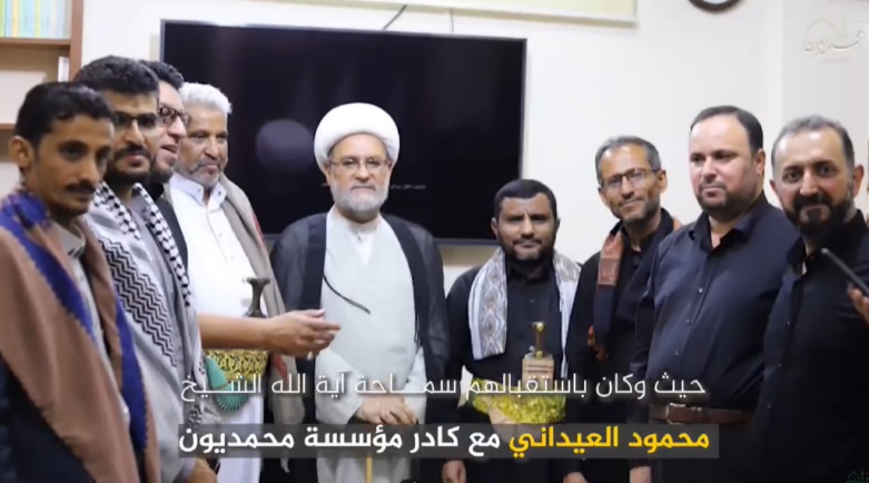 Hezbollah Brigade operatives with Abu Idris al-Sharafi, the Houthi representative Iraq (fourth from the right), at the Mohammadiyun in Basra (Mohammadiyun YouTube channel, July 28, 2023)