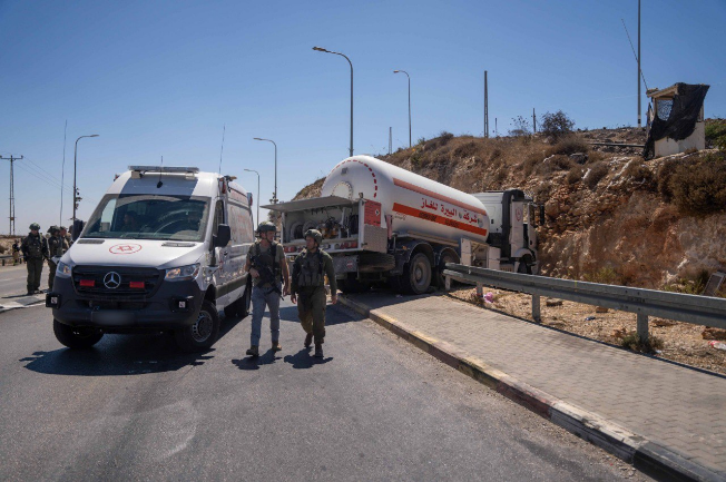 זירת פיגוע הדריסה בגבעת אסף (דובר צה