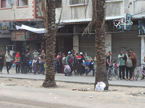 Residents leave the Jebalya refugee camp (Palestinian Center for Communications Telegram channel, October 6, 2024)