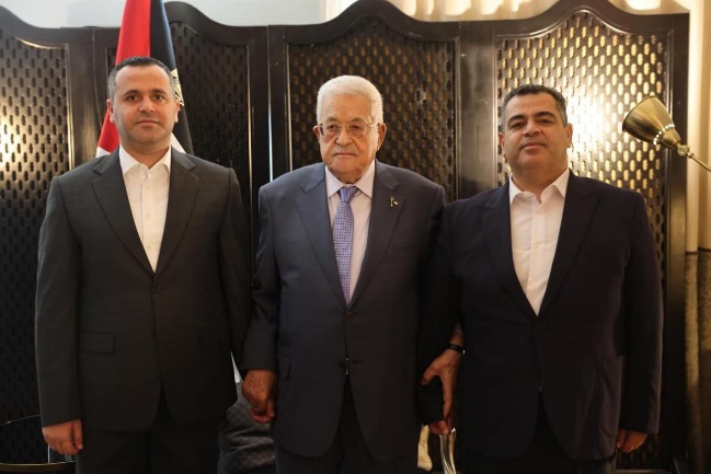 Mahmoud Abbas and the sons of Isma'il Haniyeh (Sawa Agency, October 2, 2024)