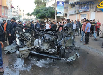 Le véhicule d'Ahmed al-Jaabari après la frappe de Tsahal au Centre de Gaza (Site Internet Qudsnet, 15 novembre 2012)